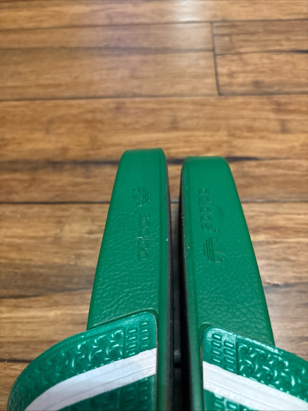 adidas Adilette Men's Slide Sandals Green White Striped Comfort Synthetic Sz 12 - Picture 11 of 13